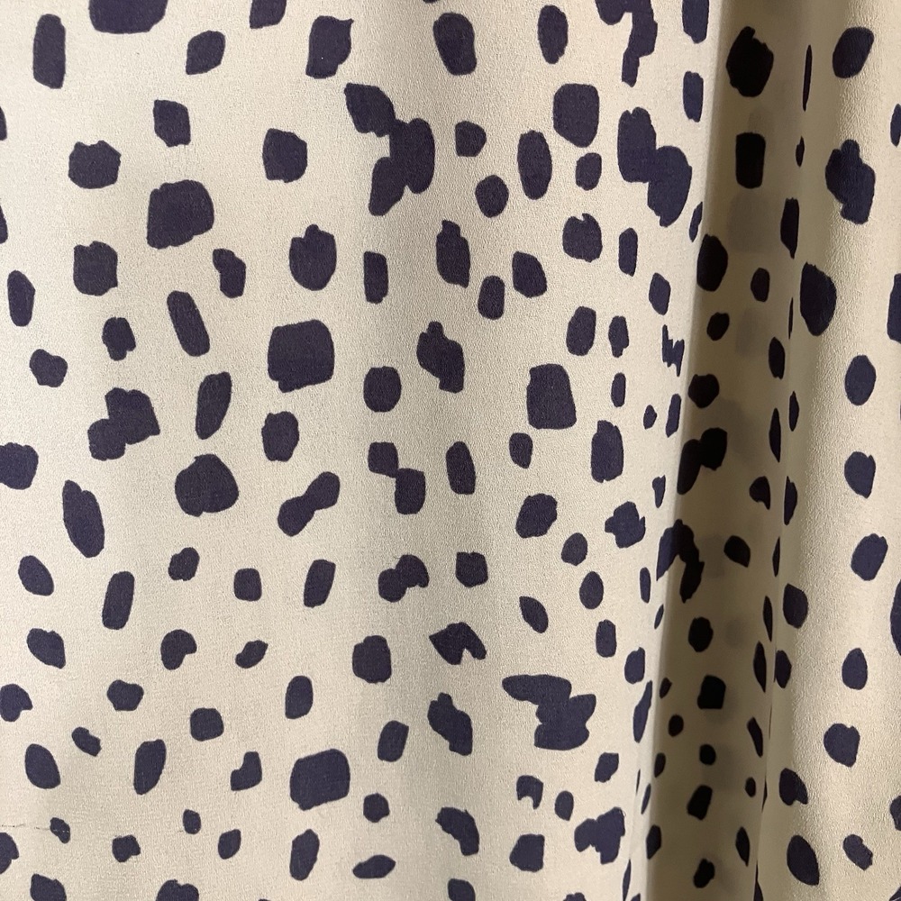 Cabi Meow Top #4343 Off White Blue Purple Print Blouse Size M Spotted - Picture 5 of 11
